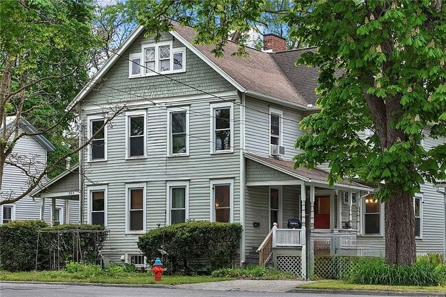 Building Photo - 327 Cascadilla St