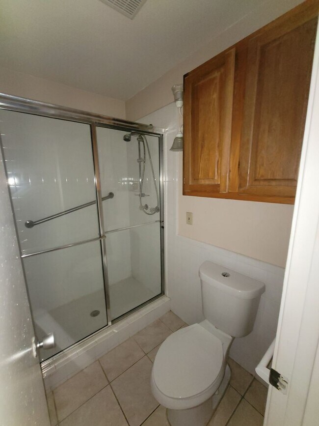 Photo - WYKEHAM CONDOS