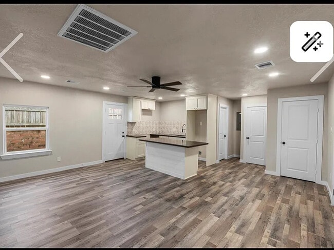 Building Photo - 2115 Fulton St