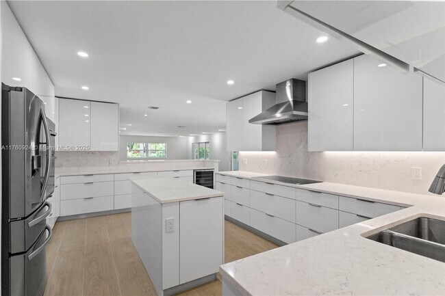 Photo - 809 Cypress Blvd