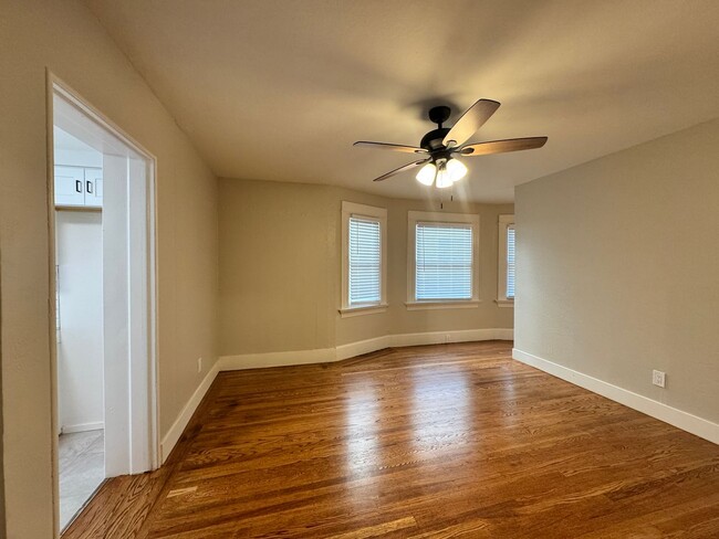 Photo - 715 18th St Apartamento Unidad 06