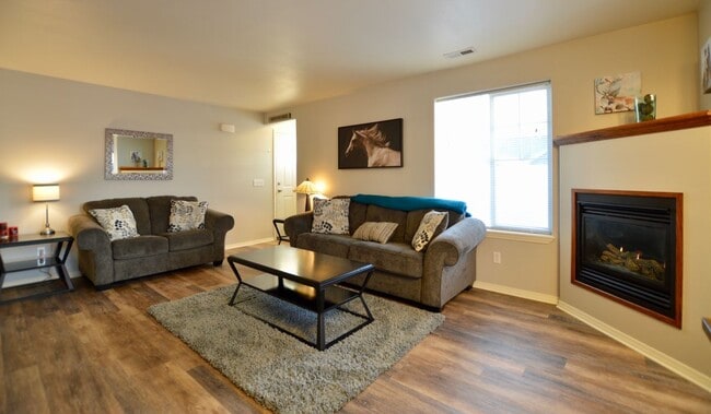 Photo - 1094 Longbow Ln Unit F1