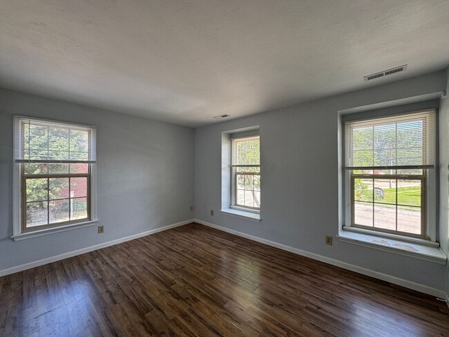 Photo - Charming 2-Bed, 2.5-Bath Home in Vibrant Norfolk   " ASK ABOUT OUR ZERO DEPOSIT"