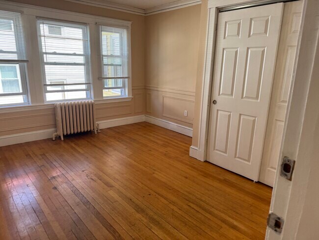 Photo - 315 Foster St Unit 1