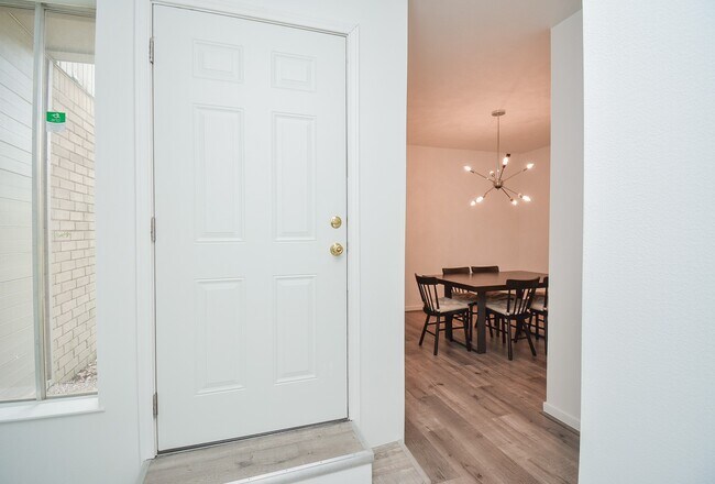 Photo - 666 N Eldridge Pkwy