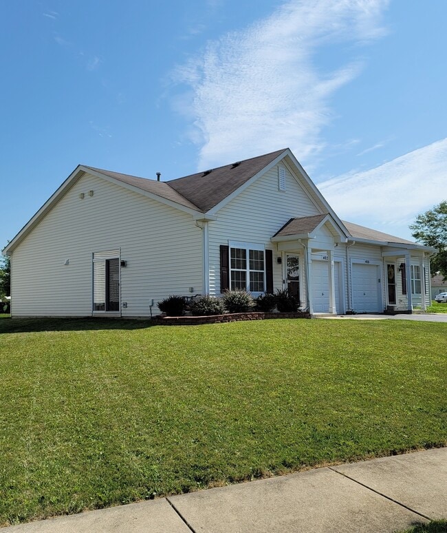 Photo - 402 Waubonsee Drive