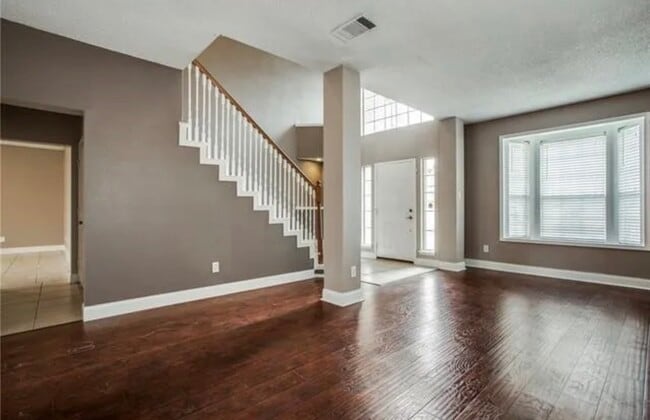 Photo - 3917 Silver Meadow Ln