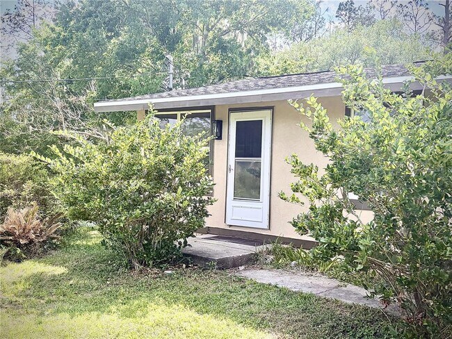 375 Pine Woods Rd