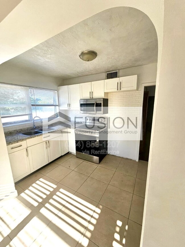 Photo - 708 NE 4th St