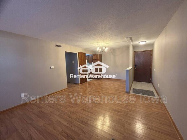 Photo - 7815 Douglas Ave Unit 102