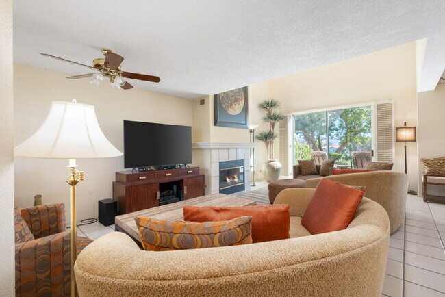 260 Vista Royale Cir E