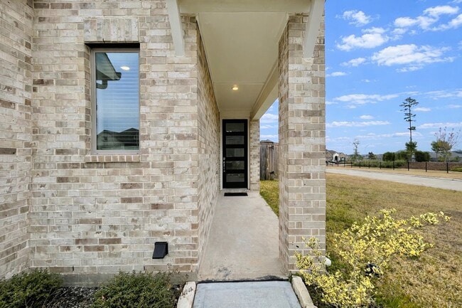 Photo - 553 Sand Branch Dr