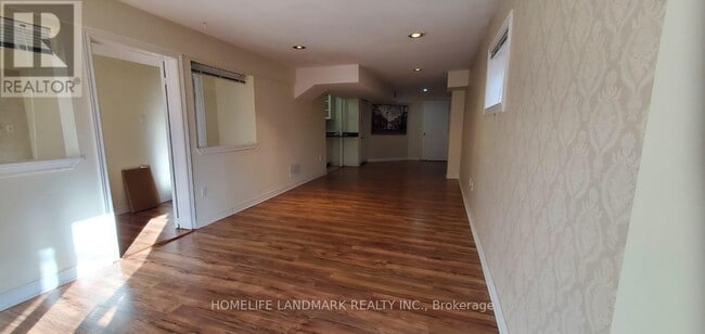 Photo - 125 Stonebriar Dr