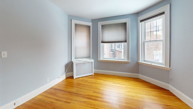 Photo - 79 Thatcher St Unit 2