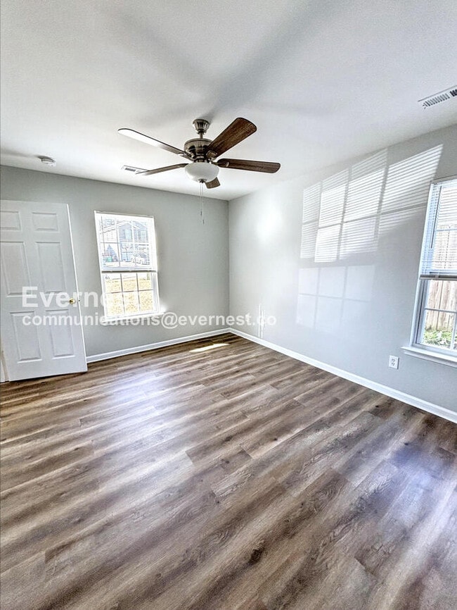 Photo - 1014 Brianna Way