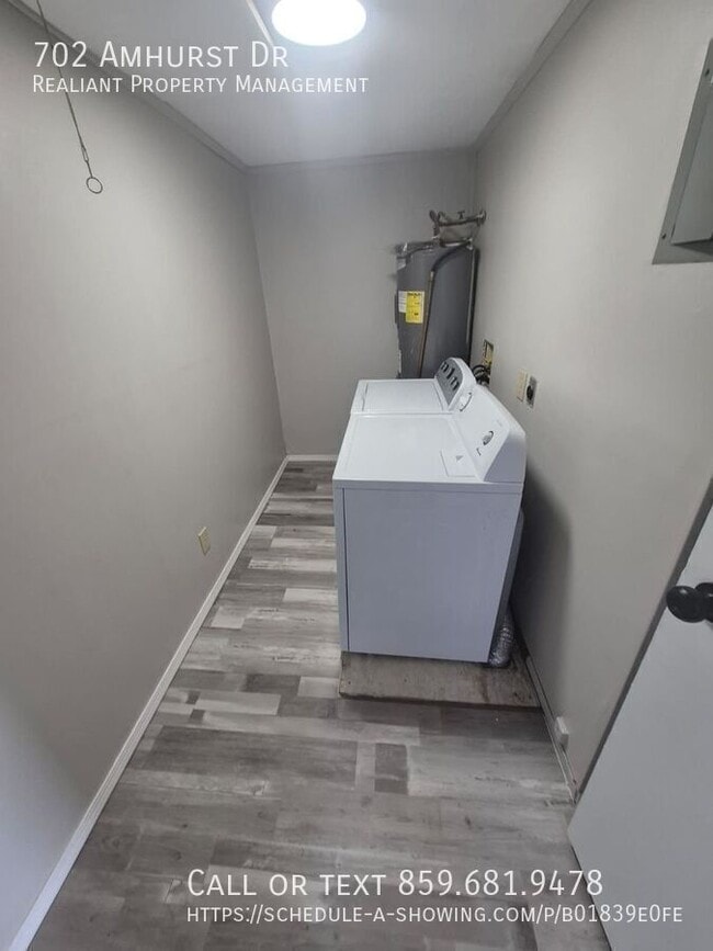 Photo - 702 Amhurst Dr