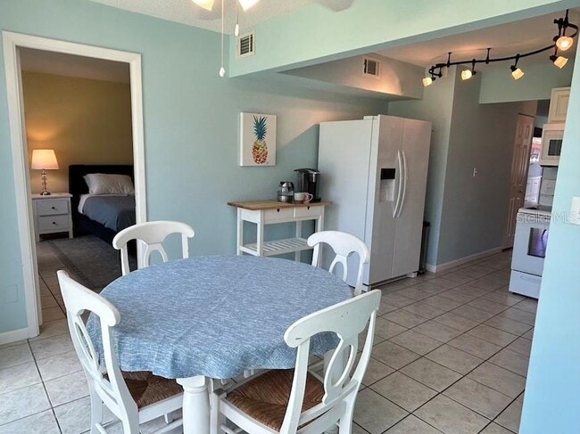 Photo - 5095 Bay St NE Unit 111