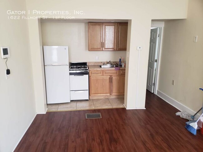 Great one Bedroom Apartment FOR RENT! - Great one Bedroom Apartment FOR RENT! Unit 1st Floor