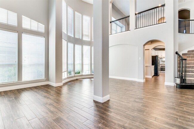 Photo - 1810 Red Cedar Trl