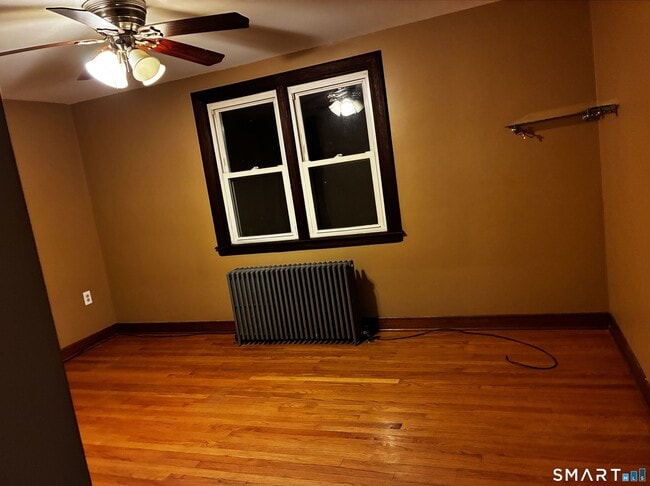 Photo - 177 Russell St Unit 2