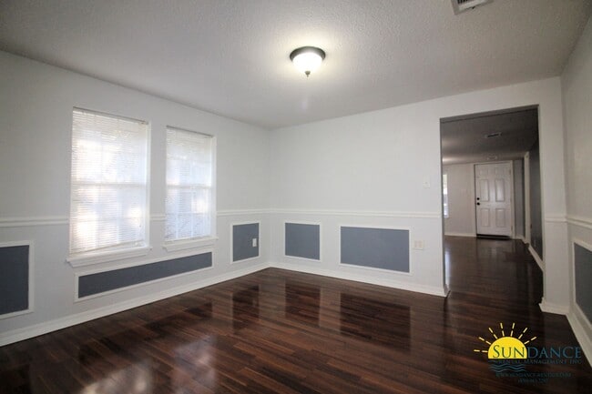 Photo - Great 3 Bedroom Home in Crestview!