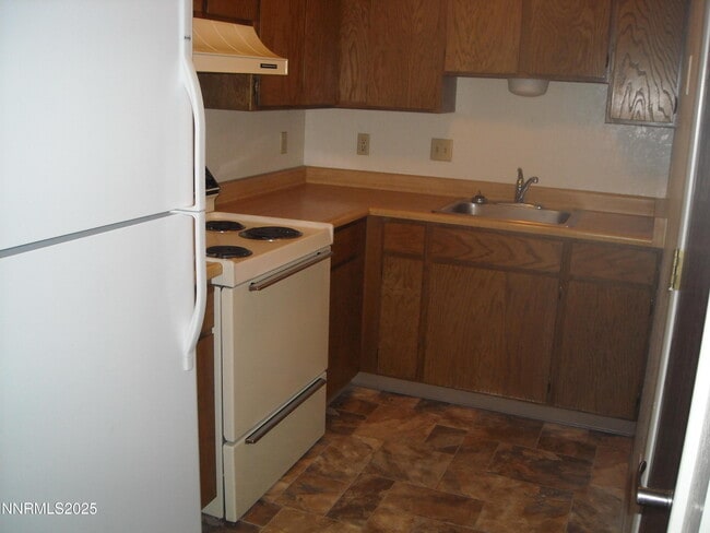 Photo - 1420 Grimes St Unit 10
