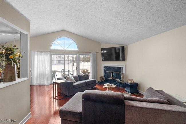 Photo - 6671 Hidden Lake Trail