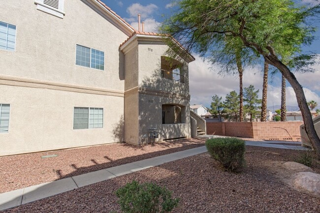 Photo - Upstairs 2 br unit in gated community with pool/spa/bbq area