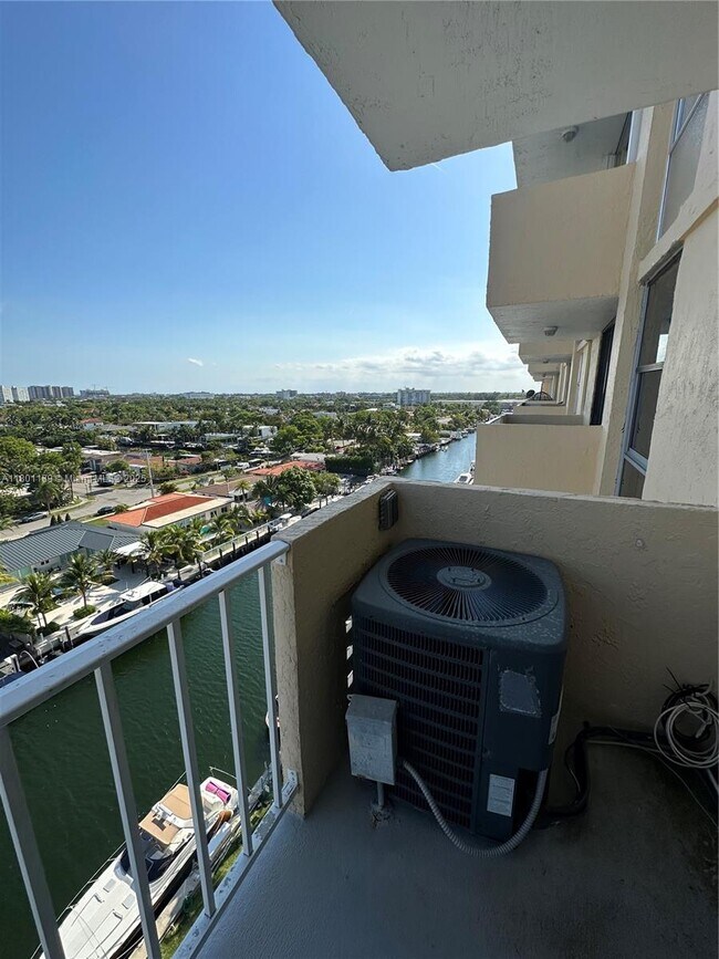 Photo - 2350 NE 135th St Unit 1010