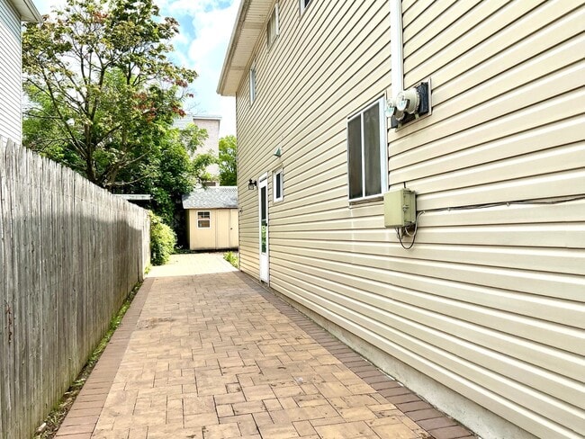 111 Fields Ave