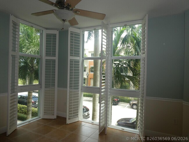Photo - 804 E Windward Way Unit 211