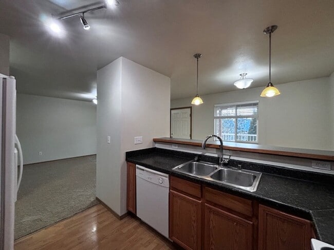 Photo - 3 Bed, 2 Bath close to Downtown Ferndale Unit # 202