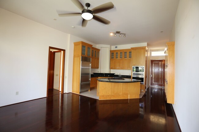 Loft at Waikiki - 2 Bdrm/2 Bath/2 Prkg - $... - Loft at Waikiki - 2 Bdrm/2 Bath/2 Prkg - $... Unit 403