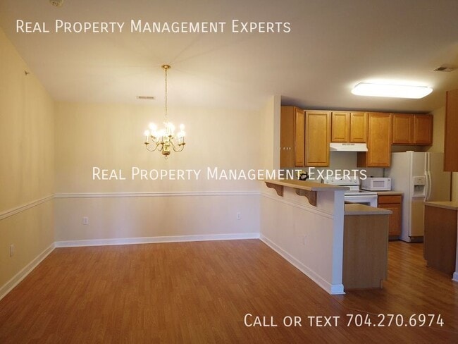 Photo - 10657 Hill Point Ct