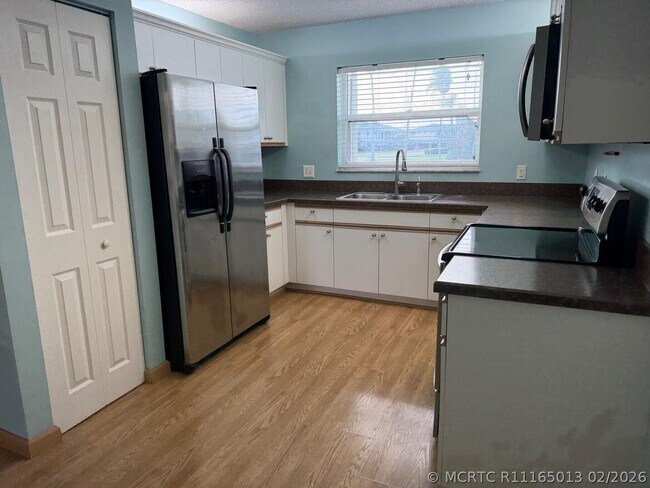 Photo - 670 E Lake Jasmine Cir Unit 106