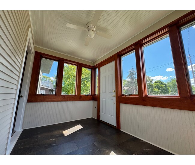 Photo - 140 S Elmwood Ave
