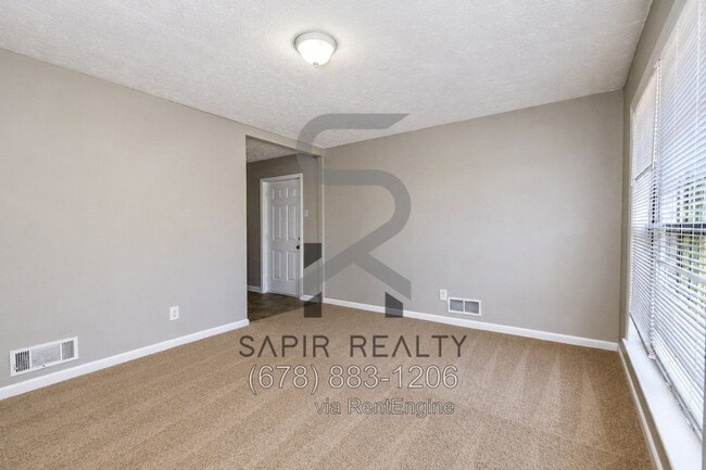 Photo - 8886 Ashton Rd