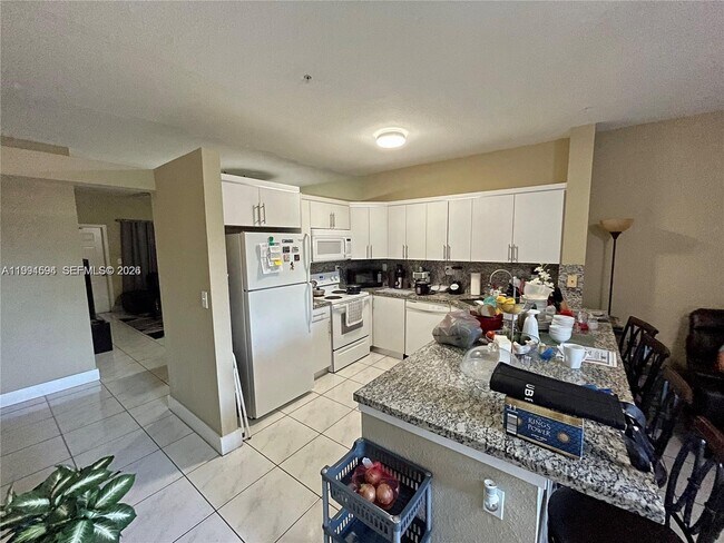 Photo - 6940 NW 179th St Unit 308-7