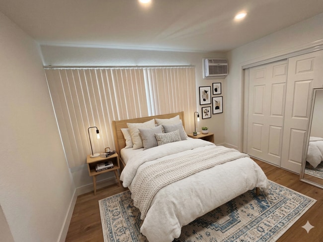 Photo - 10028 San Fernando Rd Unit #2