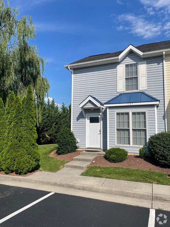 Building Photo - 1137 Paul Revere Ct Rental