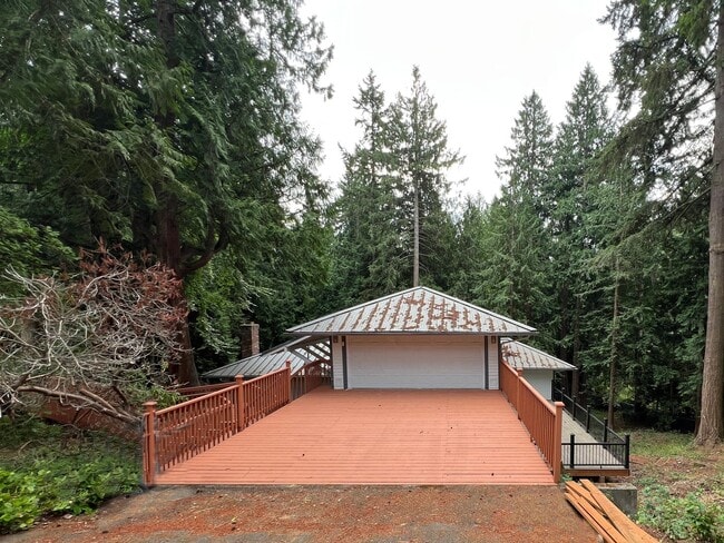 Photo - 105 Cedar Crest Ln
