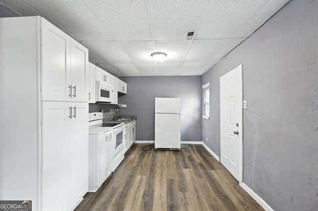 Photo - 1527 Langston Ave SW