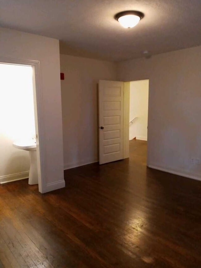 Photo - 308-312 N Washington Unit 312