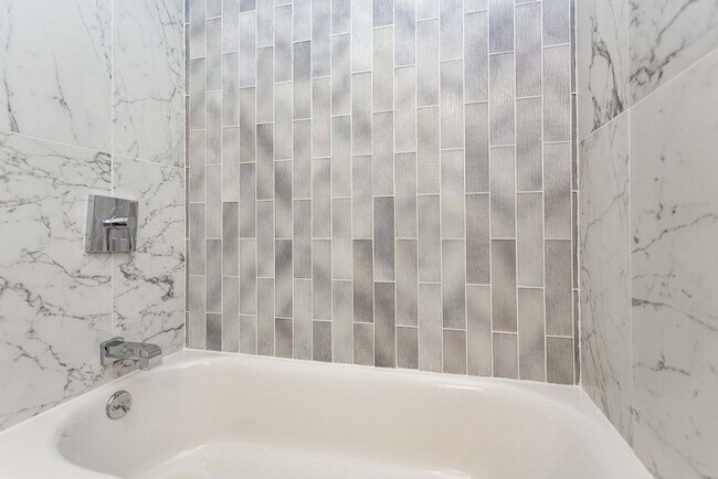 Photo - 16 Harcourt St Unit 2P