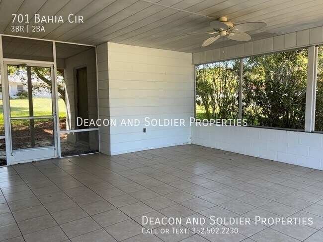 Photo - 701 Bahia Cir