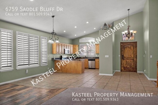 Photo - 6759 Saddle Bluff Dr