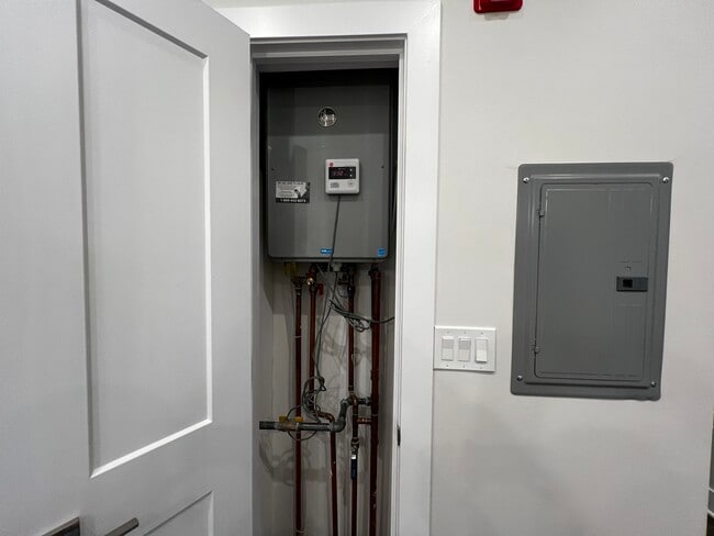 Photo - 4819 Main St Unit 204