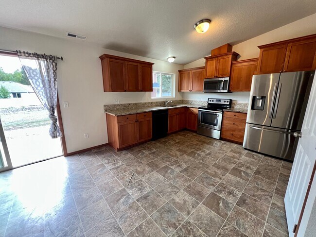 Photo - 293 Sowell Dr