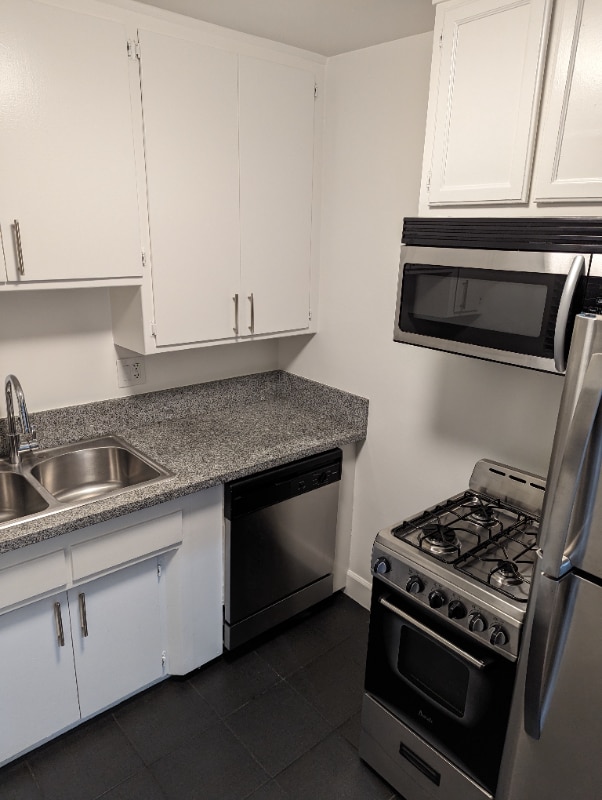 Photo - 7068 Lanewood Ave Unidad 11