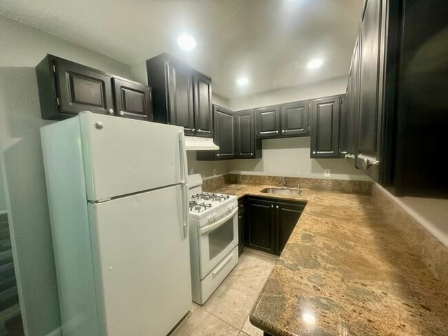 Photo - Nicely updated 2-bedroom 1-bath apartment in Auburn!
